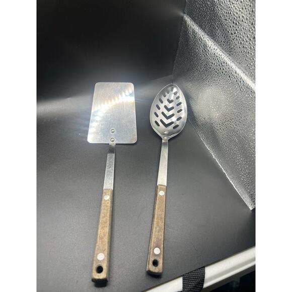 STAINLESS STEEL WOODEN HANDLE SLOTTED SPATULA AND SPOON SET Made in Taiwan - Picture 1 of 5